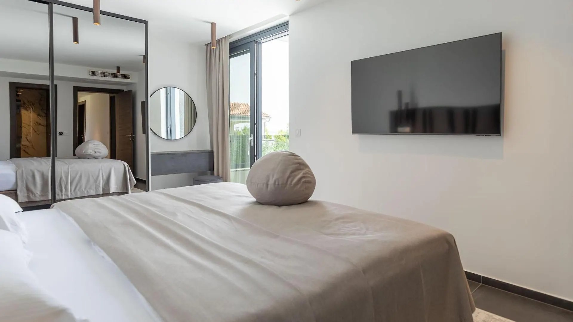 Villa Sika Vir 0*,