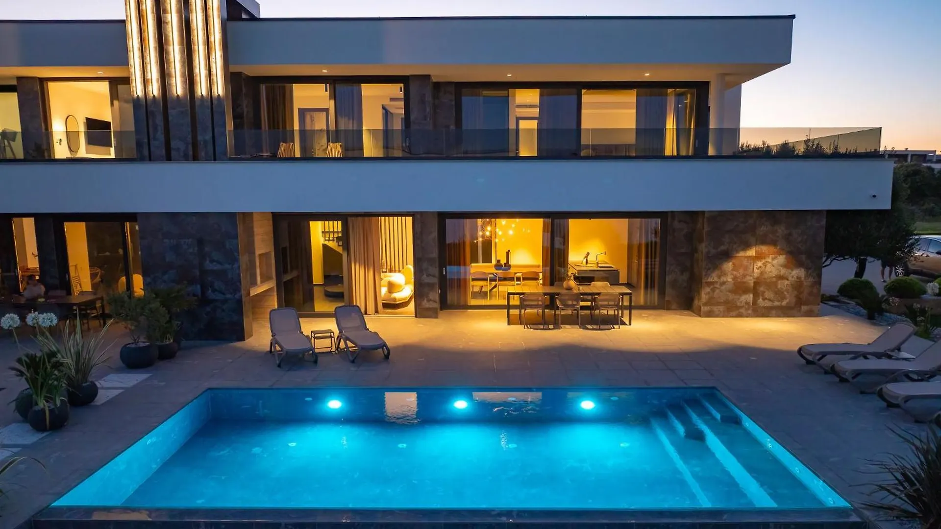 Villa Sika Vir